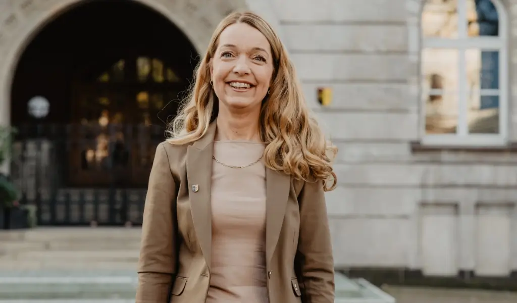 Allgemein - Bürgermeisterin Bettina Weist