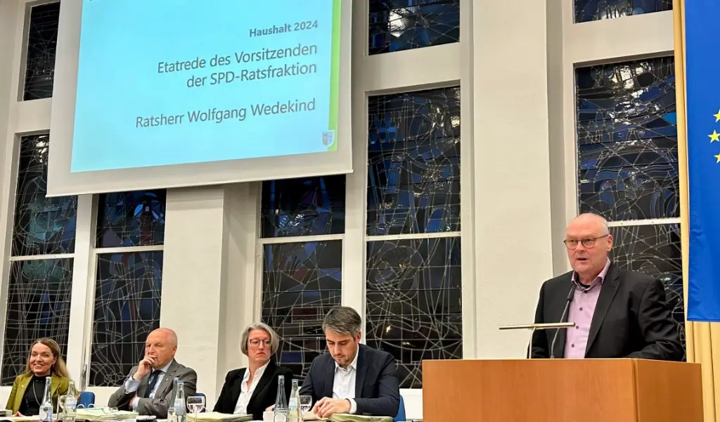 Allgemein - Wolfgang Wedekind spricht vor dem Rat